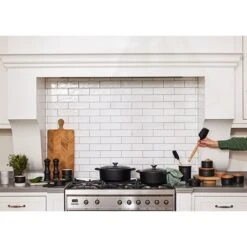 Le Creuset Cocotte Fonte Ovale 27 Cm Noir -Cuisine À Domicile 213195 2 2 Cocotte fonte ovale 27 cm noir Le Creuset