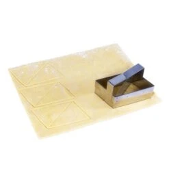 Découpoir à Croissant Grand Modèle 23 Cm 6 Découpoir à Croissant Grand Modèle 23 Cm -Cuisine À Domicile 573103 2 3 Decoupoir a Croissant grand modele 23 cm Gobel