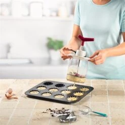 Batteur à Pâte Mécanique -Cuisine À Domicile 653405 2 3 Batteur a pate mecanique Betty Bossi