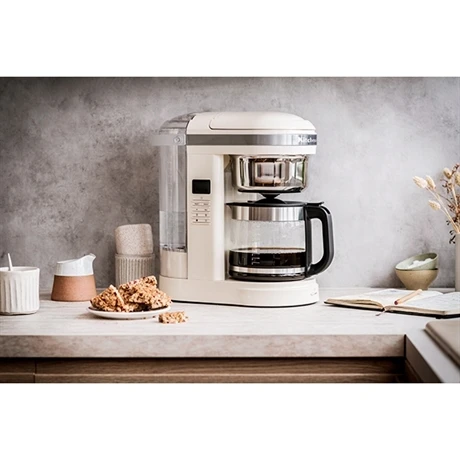 KitchenAid Machine à Café électrique Crème 1,7 L 1100 W 5KCM1209EAC 5 KitchenAid Machine à Café électrique Crème 1,7 L 1100 W 5KCM1209EAC – Image 5